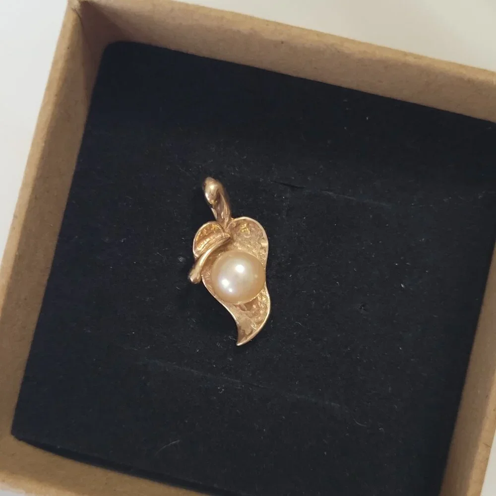 10k Gold Pearl Pea Pod Leaf Pendant by Crater June Birthstone - Picture 15 of 15